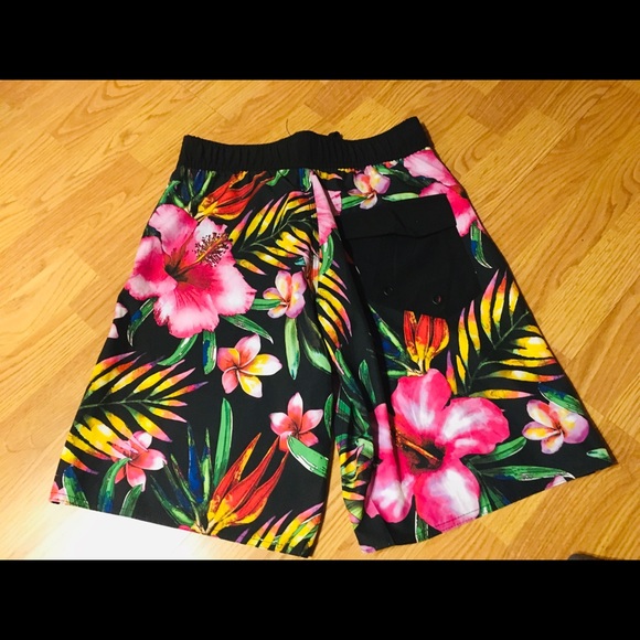 Surplus brand NWT men’s swimsuit trunks blk S M L - Picture 6 of 6